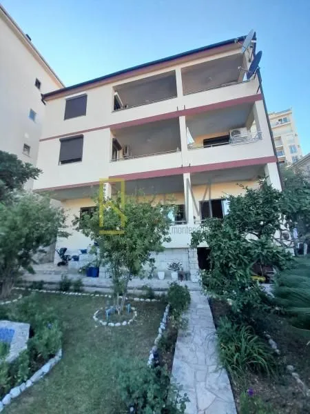 Sale, house, 398m², Budva, Crna Gora