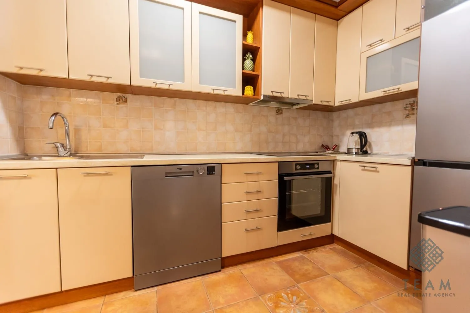 Izdavanje, jednosoban stan, 54m², Stari Aerodrom, Podgorica