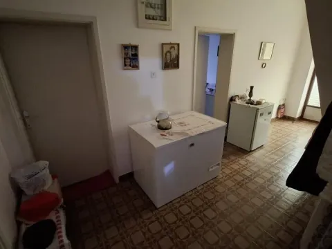 Sale, house, 199m², Kula, Srbija - image 10