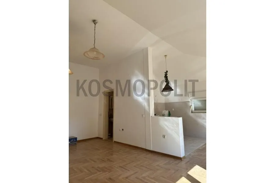 Sale, three bedroom apartment, 80m², Gradska Bolnica, Zvezdara Sve Podlokacije