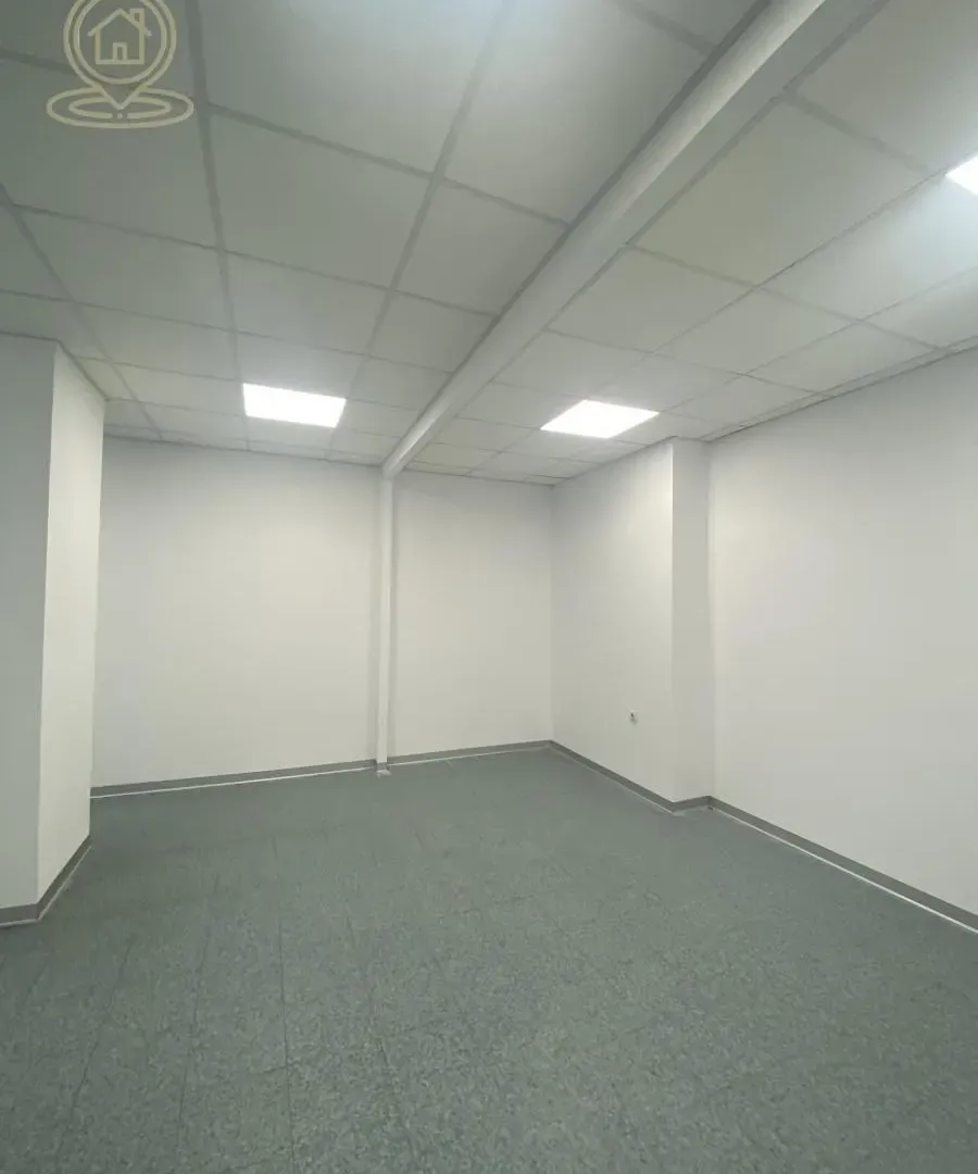 Rent, office space, 528m², Dom zdravlja, Niš
