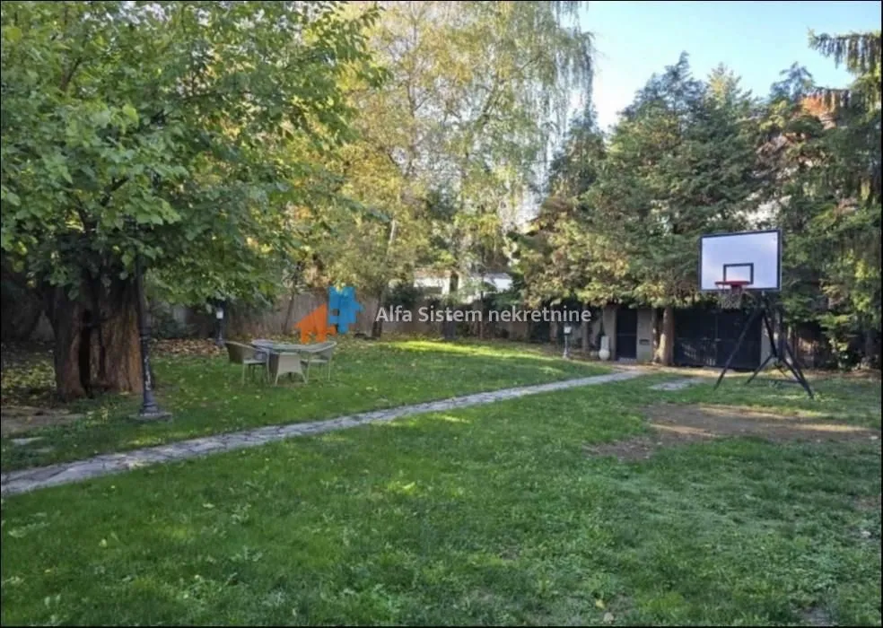 Izdavanje, kuća, 160m², Savski Venac, Beograd