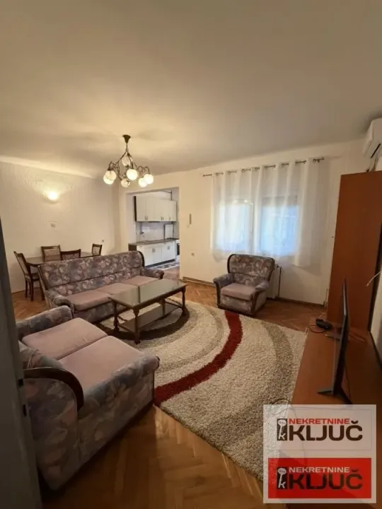Izdavanje, dvosoban stan, 60m², Veternik, Novi Sad Sve Podlokacije