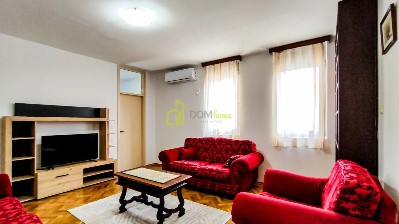 Izdavanje, četvorosoban stan, 95m², Blok 6, Podgorica