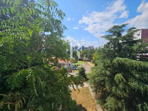 Izdavanje, dvosoban stan, 80m², Blok 5, Podgorica - image 13