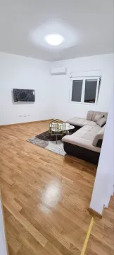 Rent, one bedroom apartment, 40m², Drač, Podgorica - image 2