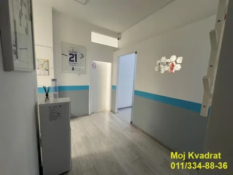 Izdavanje, poslovni prostor, 136m², Banovo Brdo, Beograd - image 14