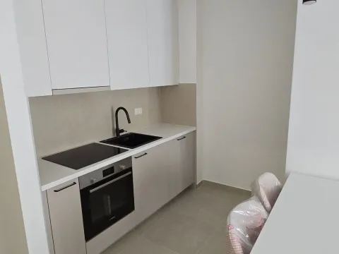 Rent, one bedroom apartment, 41m², Bečići, Budva - image 5