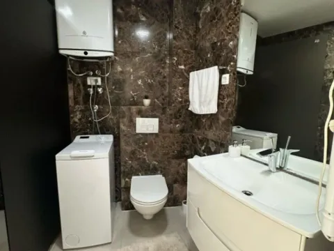 Rent, one bedroom apartment, 67m², Tre Canne, Budva - image 2