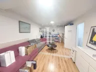 Rent, house, 250m², Bezanijska Kosa 1, Bežanijska Kosa Sve Podlokacije - image 1