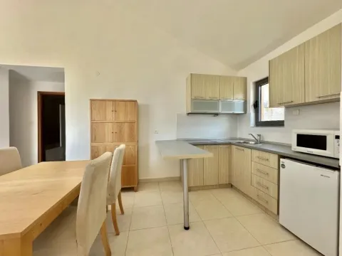 Sale, two bedroom apartment, 80m², Bečići, Budva - image 5