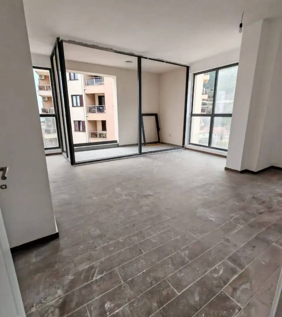 Sale, one bedroom apartment, 55m², Bečići, Budva