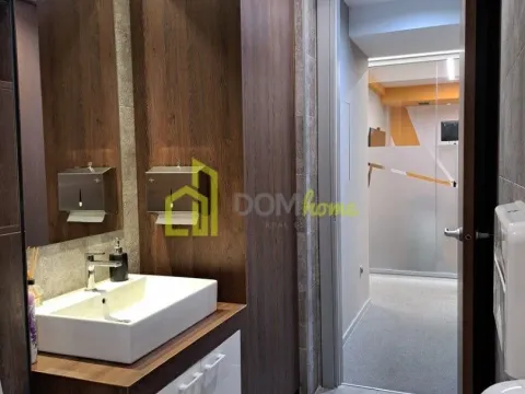 Izdavanje, poslovni prostor, 391m², Preko Morače, Podgorica - image 12