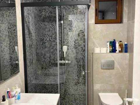 Izdavanje, dvosoban stan, 73m², Donja Lastva, Tivat - image 7