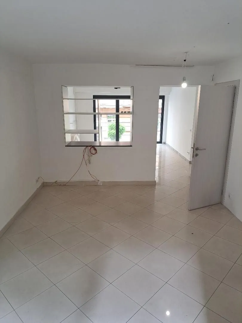Sale, office space, 224m², Stari Grad, Beograd