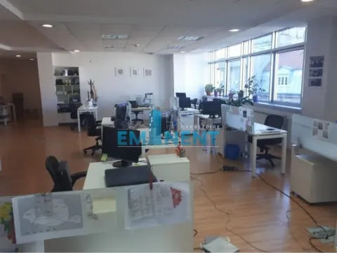 Izdavanje, poslovni prostor, 205m², Stari Grad, Beograd - image 3