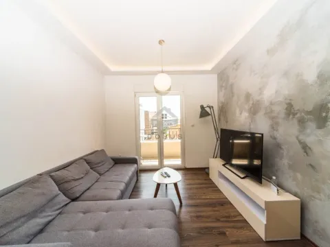 Izdavanje, jednosoban stan, 47m2, Nova Dalmatinska, Podgorica Izdavanje, jednosoban stan, 47m2, Nova Dalmatinska, Podgorica