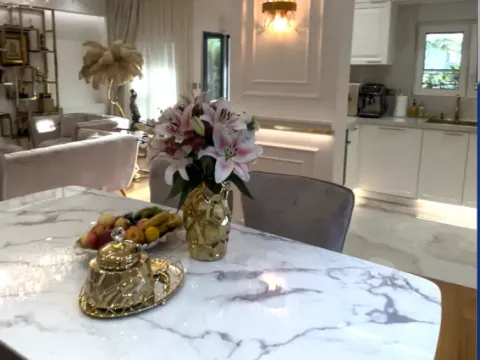 Sale, four bedroom apartment, 180m², Savski Venac, Beograd - image 6