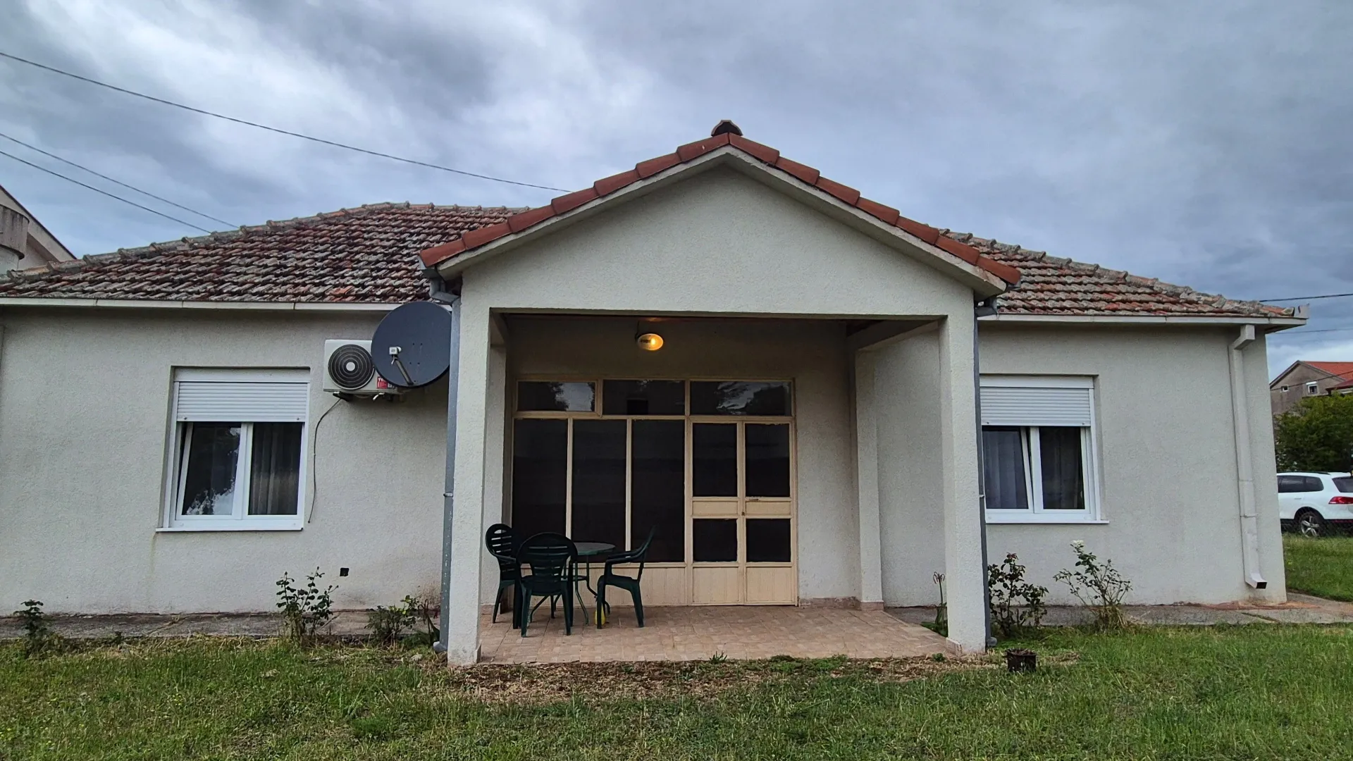 Rent, house, 90m², Tološi, Podgorica
