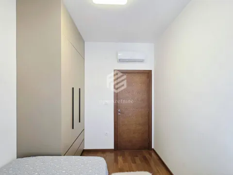 Rent, two bedroom apartment, 65m², Vezirov Most, Podgorica - image 12