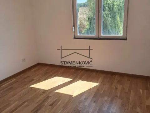 Prodaja, četvorosoban stan, 85m², Mišeluk, Petrovaradin - image 9