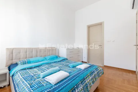 Prodaja, dvosoban stan, 84m², Morinj, Kotor - image 9