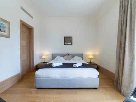 Rent, two bedroom apartment, 131m², Porto Montenegro, Tivat - image 13