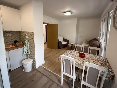 Izdavanje, dvosoban stan, 68m², Autobuska stanica, Podgorica - image 3