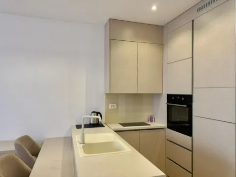 Izdavanje, jednosoban stan, 46m², Centar, Budva - image 11