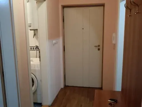 Izdavanje, jednosoban stan, 39m², Grbavica, Novi Sad Sve Podlokacije - image 4