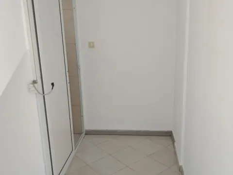 Izdavanje, poslovni prostor, 35m², Zabjelo, Podgorica - image 6