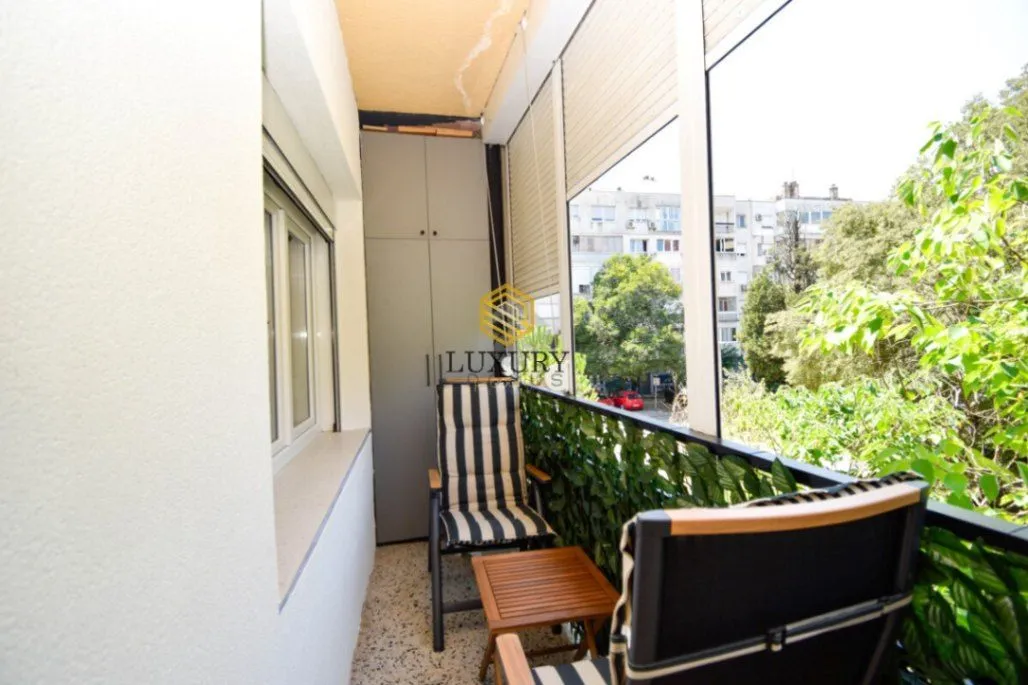 Izdavanje, dvosoban stan, 64m², Preko Morače, Podgorica