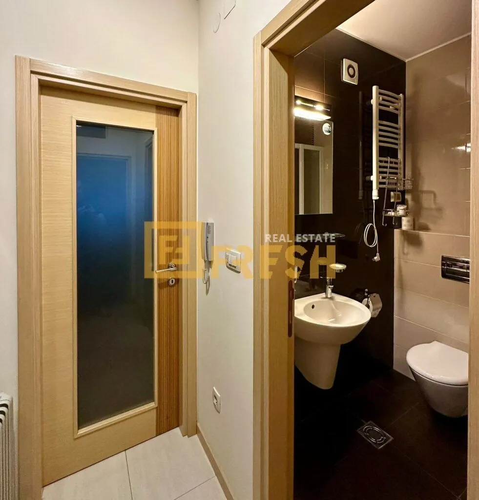 Rent, studio apartment, 29m², Blok 6, Podgorica