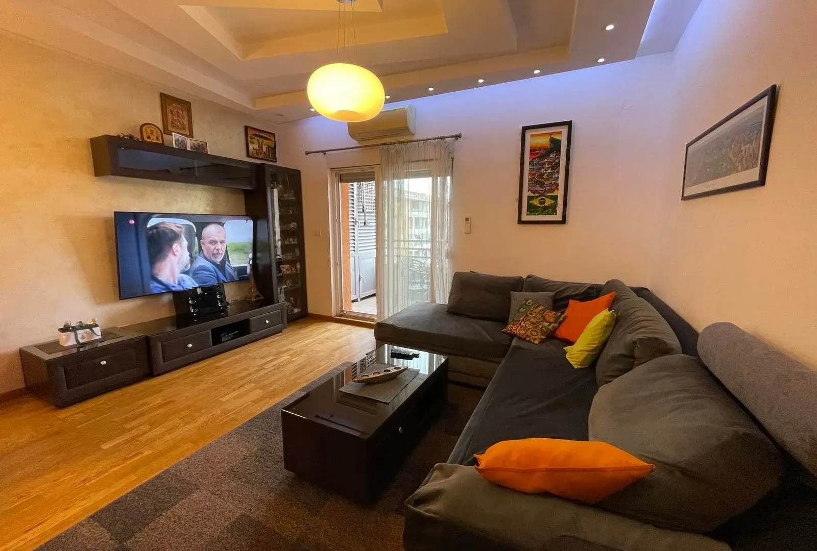 Izdavanje, dvosoban stan, 68m², City Kvart, Podgorica