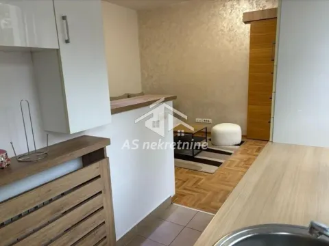 Rent, two bedroom apartment, 40m², Stari Grad, Beograd - image 6