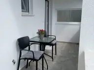 Rent, one bedroom apartment, 40m², Dumidran, Tivat - image 8