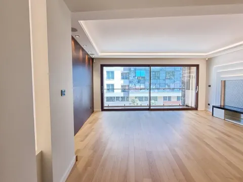 Prodaja, trosoban stan, 313m², Budva, Crna Gora - image 7