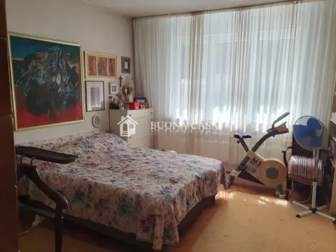 Prodaja, trosoban stan, 77m², Stari Grad, Beograd