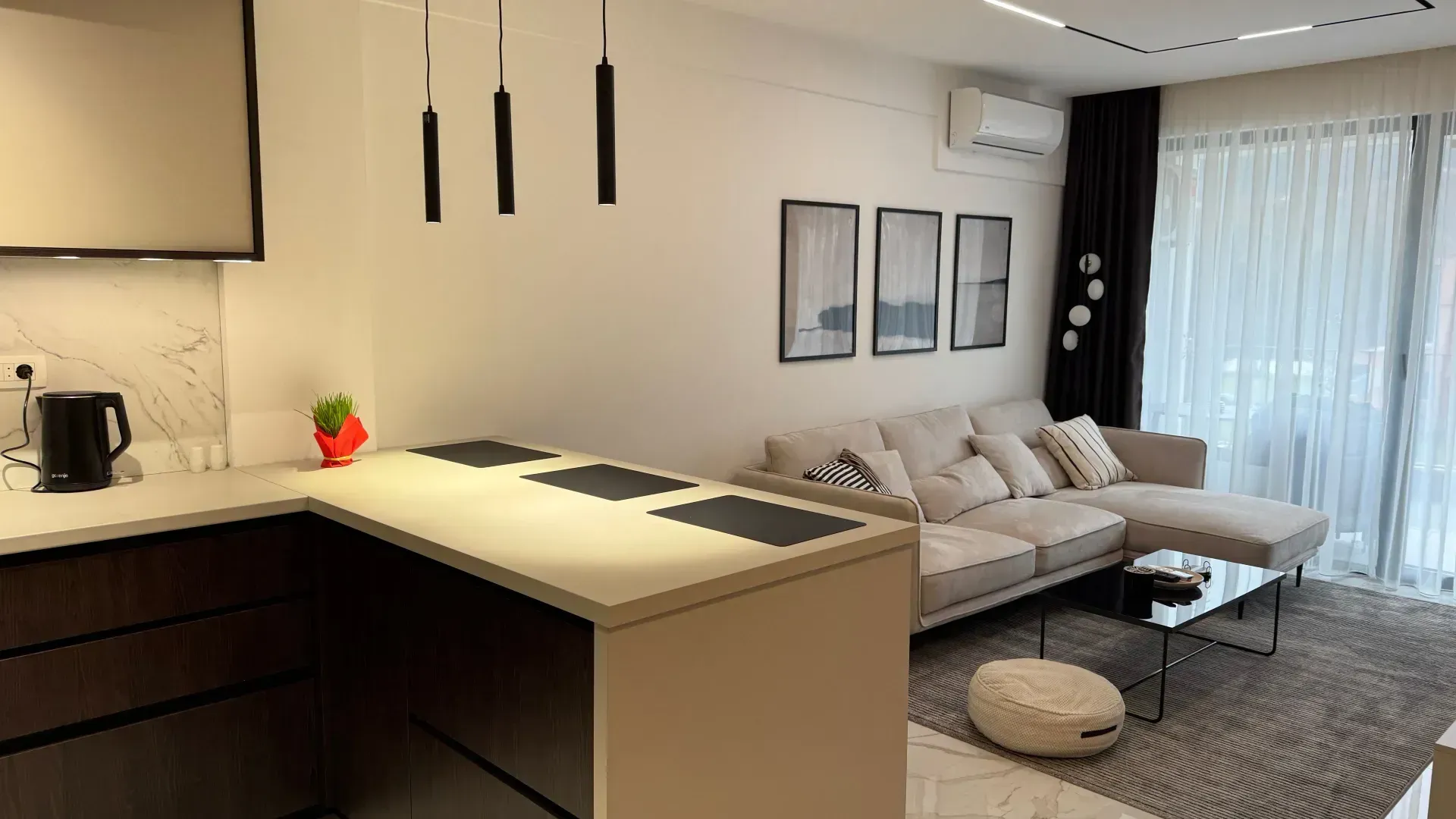 Izdavanje, jednosoban stan, 44m², City Kvart, Podgorica