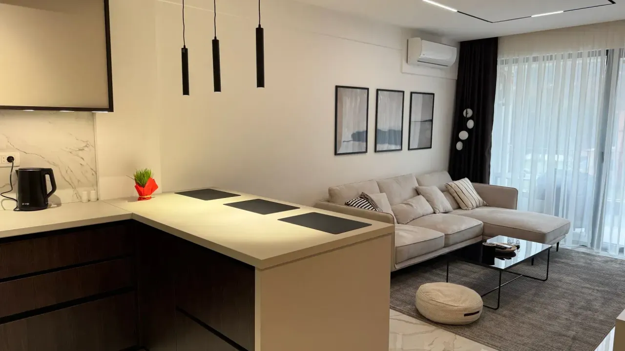 Izdavanje, jednosoban stan, 44m², City Kvart, Podgorica