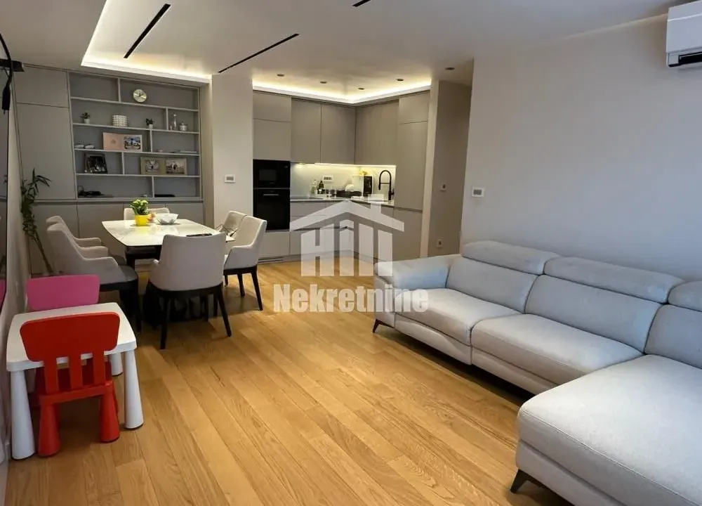 Prodaja, trosoban stan, 69m², Vidikovački venac, Rakovica