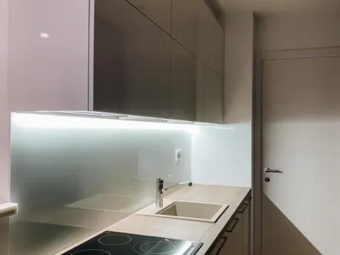 Izdavanje, trosoban stan, 68m², Vračar Sve Podlokacije, Beograd - image 10