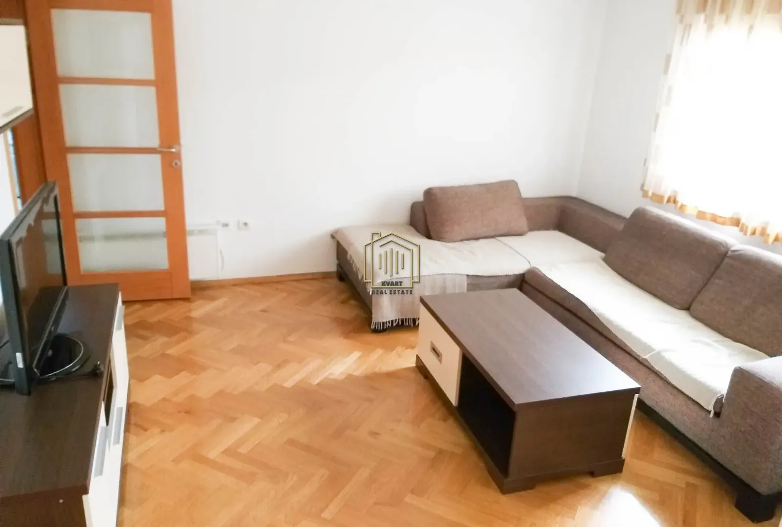 Izdavanje, jednosoban stan, 52m², Nova Dalmatinska, Podgorica