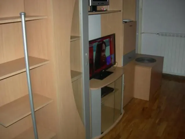 Rent, one bedroom apartment, 37m², Slavija, Vračar Sve Podlokacije