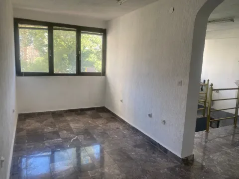 Rent, office space, 65m², Makedonsko naselje, Bar - image 6
