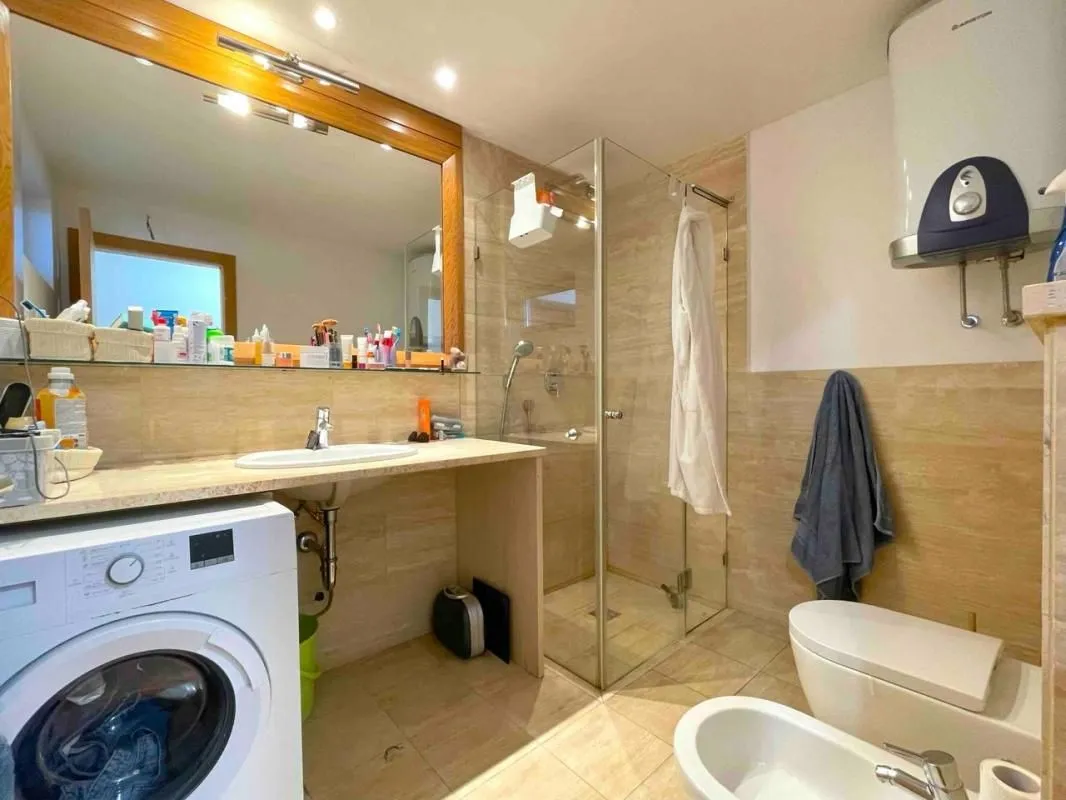 Prodaja, dvosoban stan, 85m², Rozino, Budva