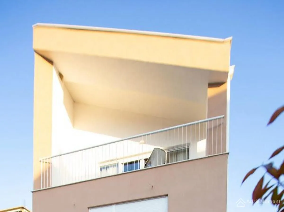 Prodaja, jednosoban stan, 29m², Kalimanj, Tivat