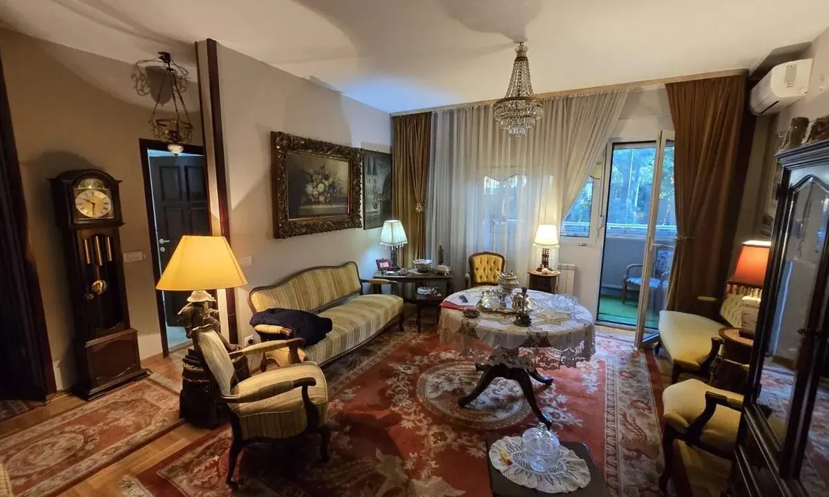 Prodaja, trosoban stan, 61m², Čubura, Beograd