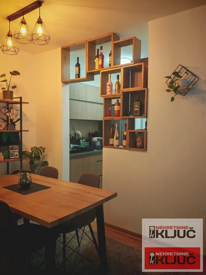 Prodaja, dvosoban stan, 50m², Grbavica, Novi Sad Sve Podlokacije