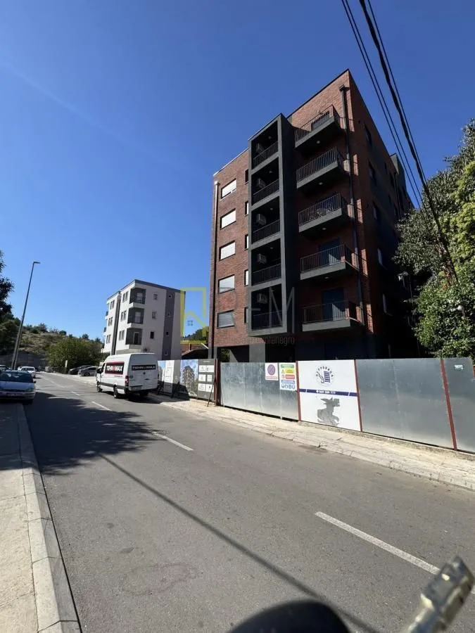 Prodaja, jednosoban stan, 43m², Vezirov Most, Podgorica